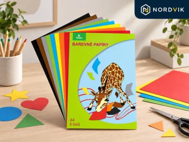 Barevný papír ve složce, produktová fotografie v prostředí Nordvik