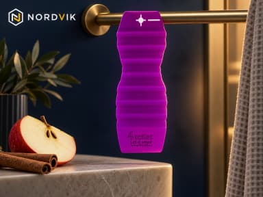 4Toilet vonná záveska do interiéru Jablko se škoricou, 1 ks, produktová fotografie v prostředí Nordvik