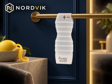 4Toilet vonná záveska do interiéru Citrón, 1 ks, produktová fotografie v prostředí Nordvik