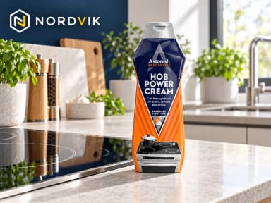 Astonish Specialist Hob Power Cream čistič varných desek, 500 ml, produktová fotografie v kuchyni