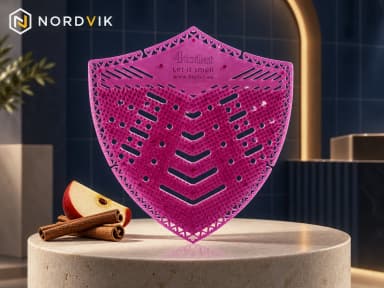 4Toilet SHIELD vonné sítko do pisoáru Jablko se škoricou, 2 ks, produktová fotografie v prostředí Nordvik